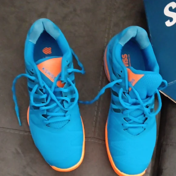 K-Swiss Vibrant Blue and Orange Sneakers - Picture 5 of 5